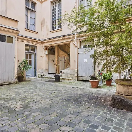 Ile Saint Louis By Prestige *